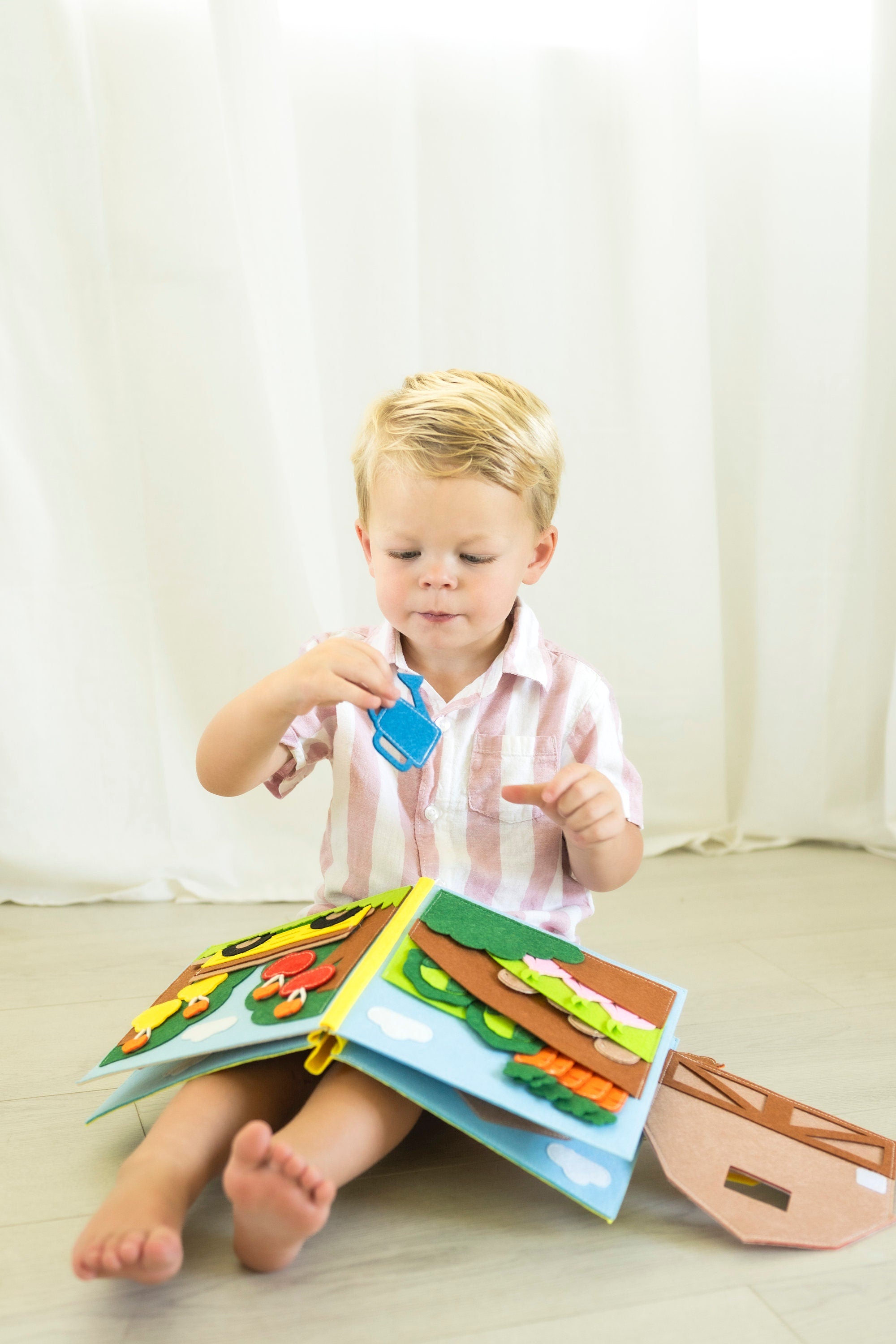 Farm Quiet Book, Felt Busy Book, Montessori Toy, Busy Toddler Book, Quiet Book, Felt quiet book