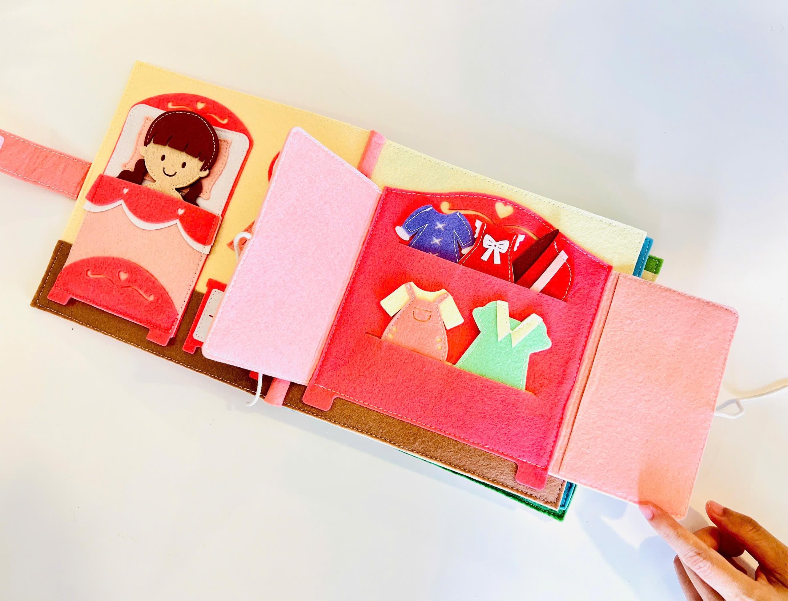 Dollhouse Quiet Book, Handmade Felt Busy Book, Pretend Play, Dollhouse Toy, Dollhouse Fabric